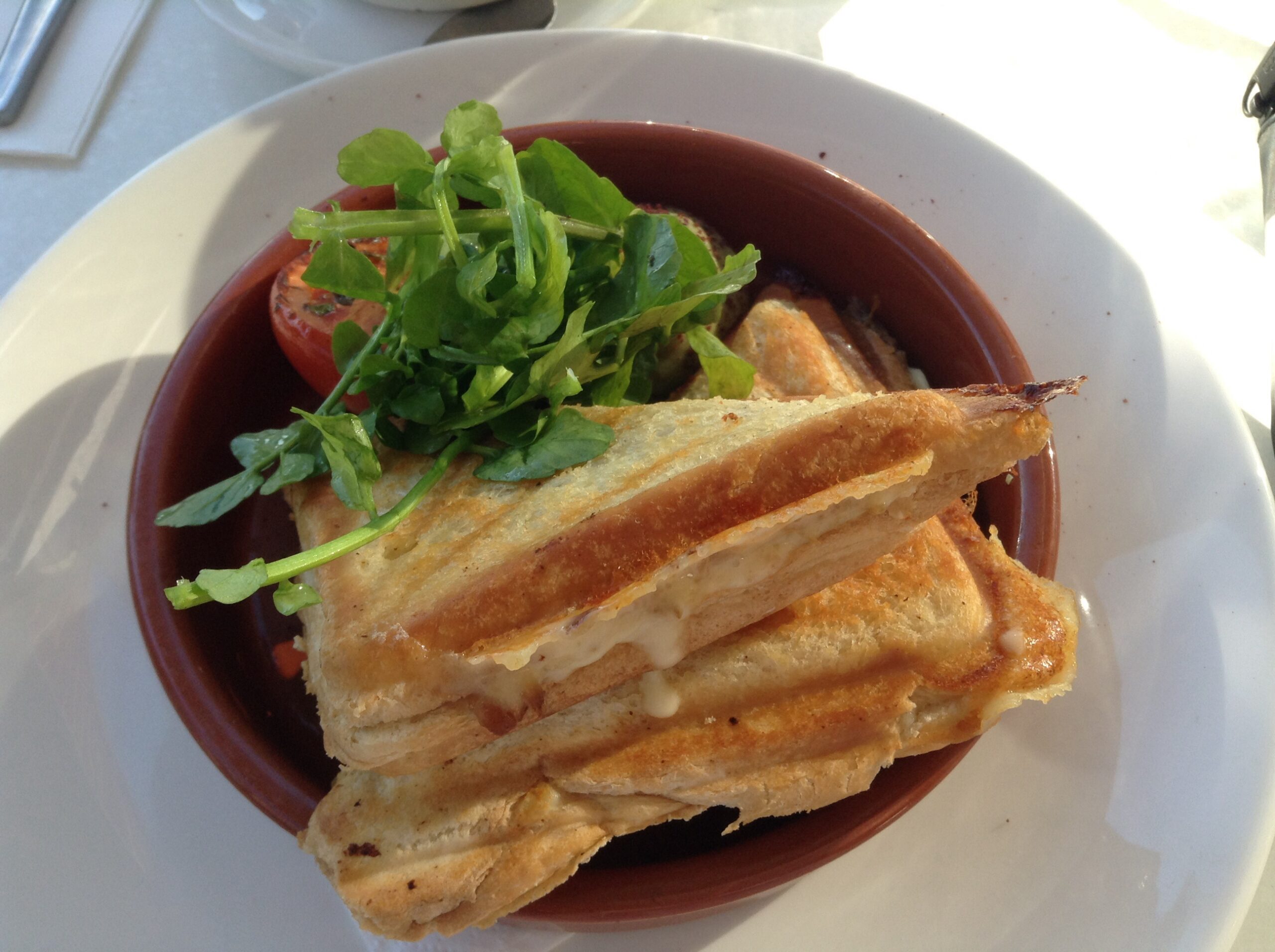 Jaffle with puréed avocado and tomato