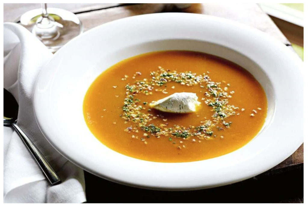 winter vegetarian lunch recipes - roasted pumpkin and ginger soup