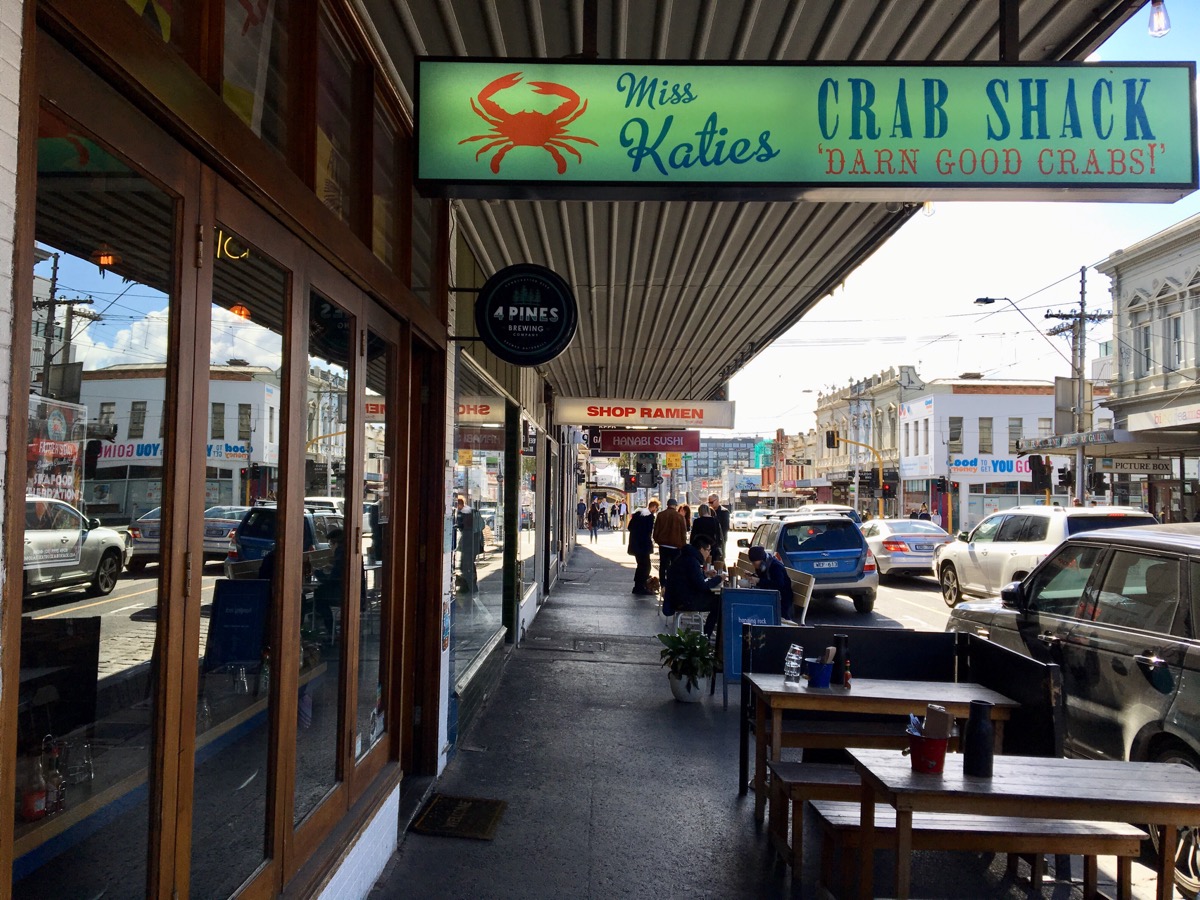 fish taco seasoning to die for at katies crab shack in collingwood - image shows a view of the exterior