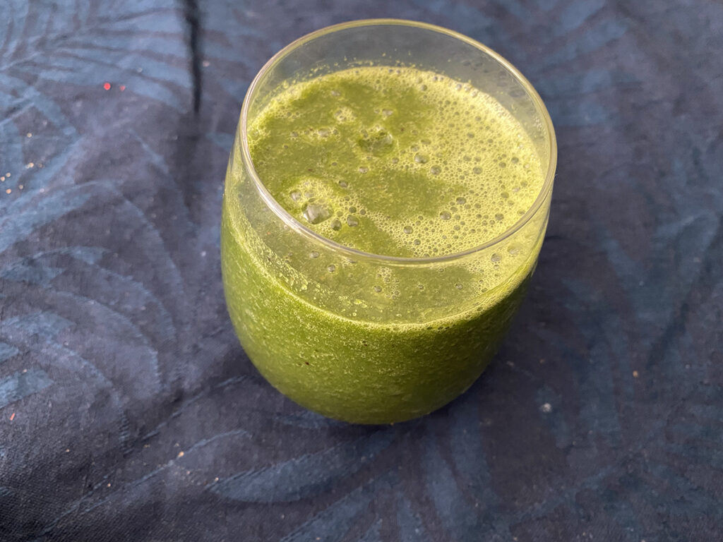 a green smoothie is a great start to the day - the healthiest foods to eat for breakfast