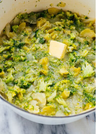 Cream of Broccoli soup - try this vegan broccoli soup this winter