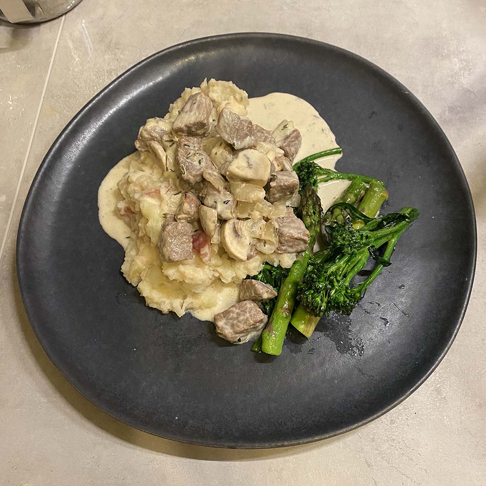 creamy steak and mushroom sauce